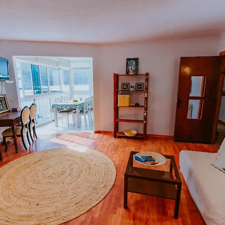 Hello Ocean Apartment